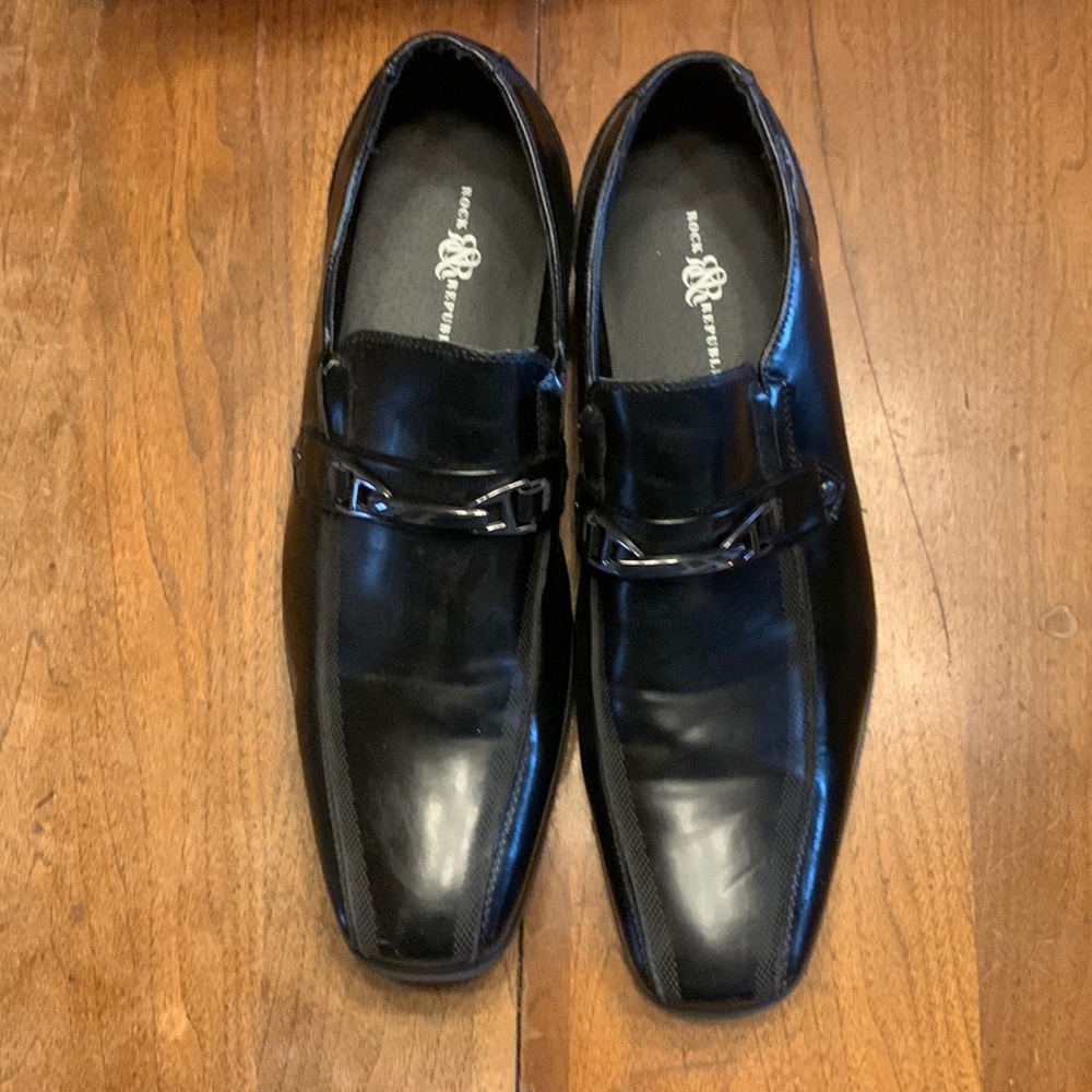 9.5 med rock republic buckle dress shoes